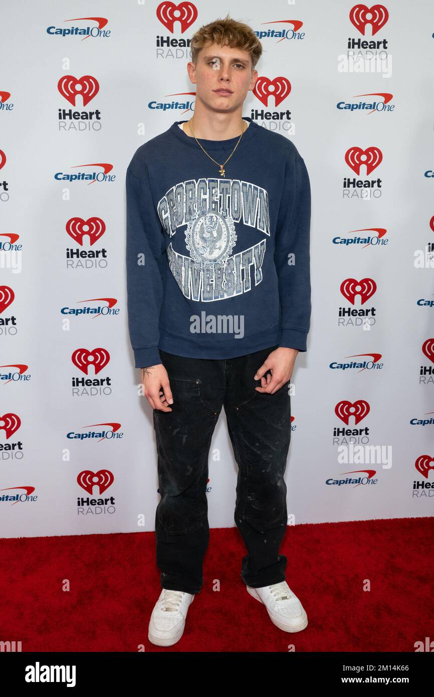 New York, USA. 09th Dec, 2022. charlieonafriday arrives on the red