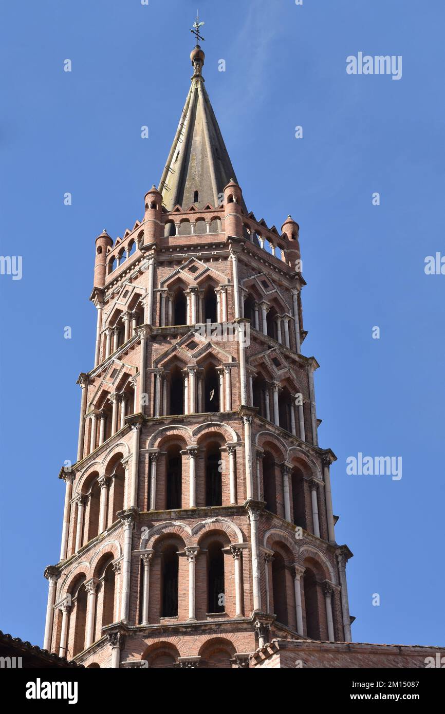 The Basilica church of St Sernin, Toulouse,  the largest Romanesque building in Europe, of red brick, la ville rose, built c1180-1220,Tower from SW Stock Photo