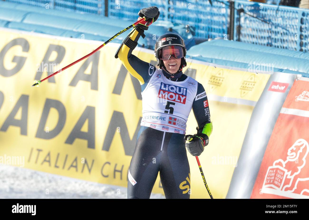 Sestriere, Italy. 10th Dec, 2022. SKIING - FIS SKI WORLD CUP, Women's ...