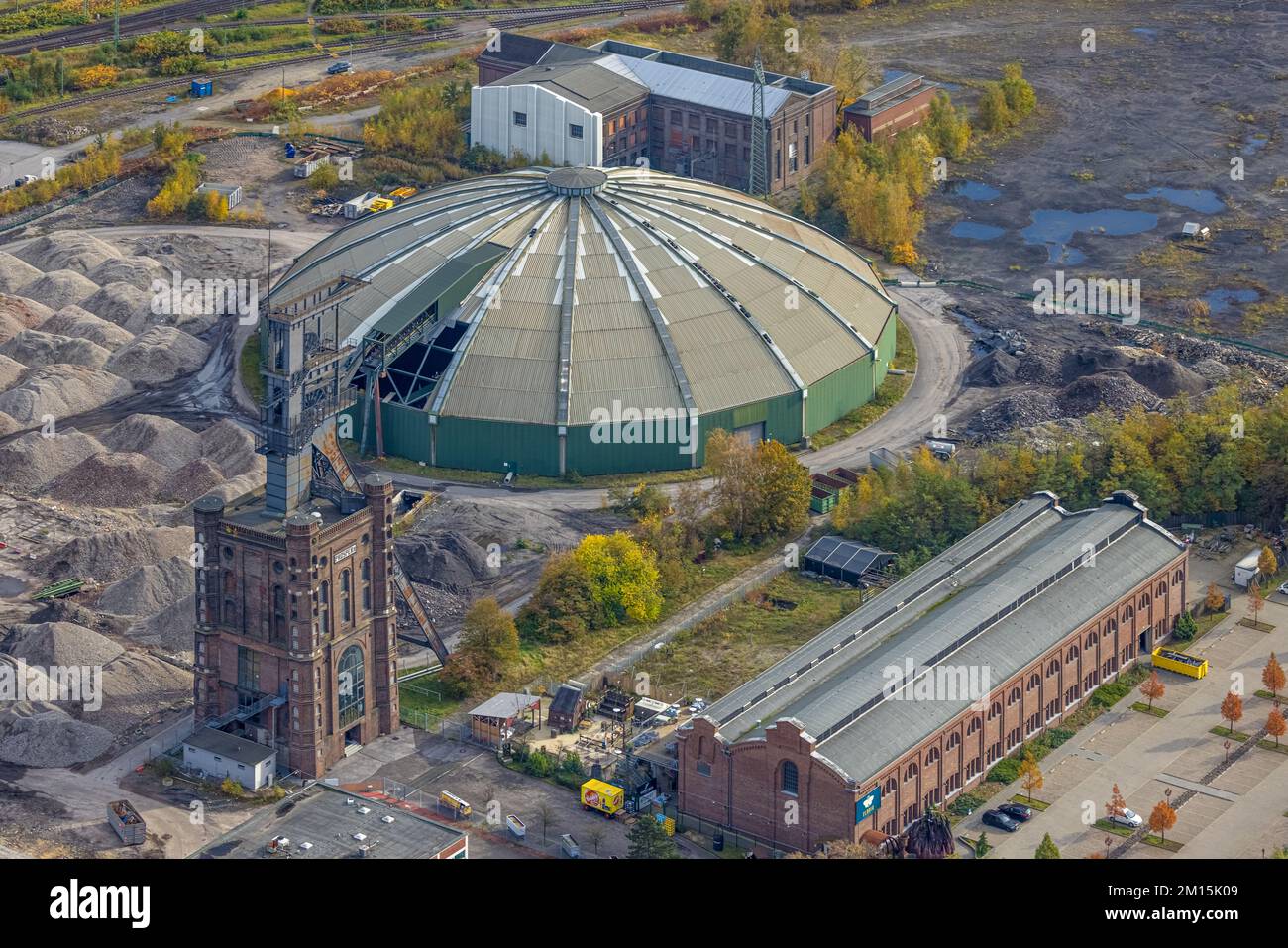 Aerial view, Prosper II colliery and round raw coal mixing hall and