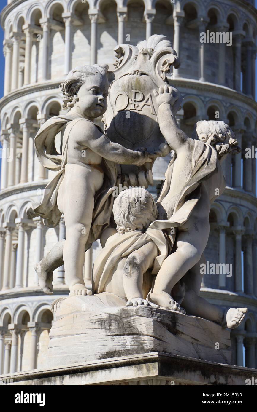 Classical italian renaissance statues hi-res stock photography and ...