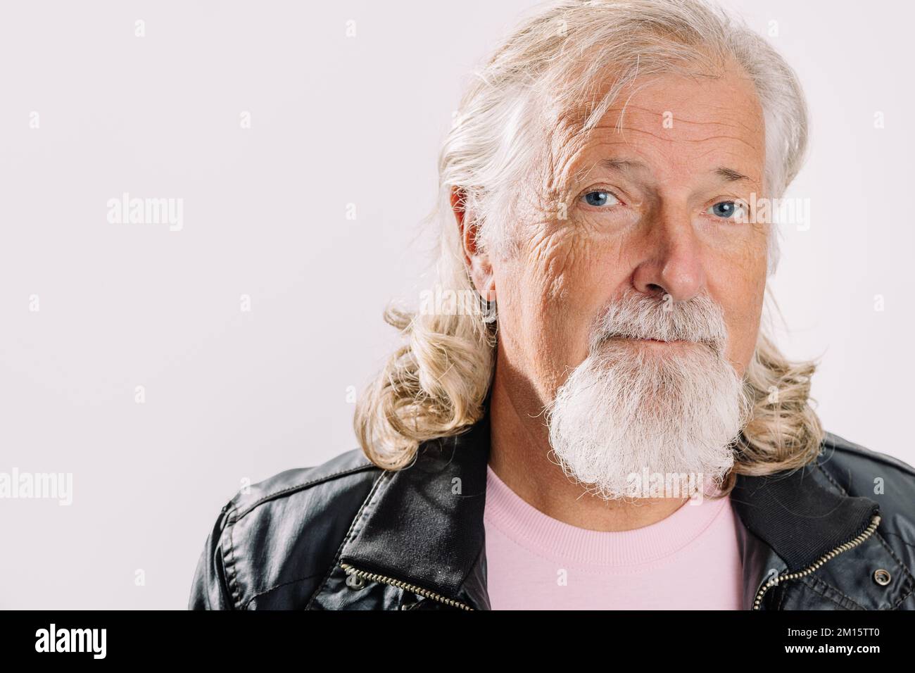 Senior man in leather jacket hi-res stock photography and images - Alamy