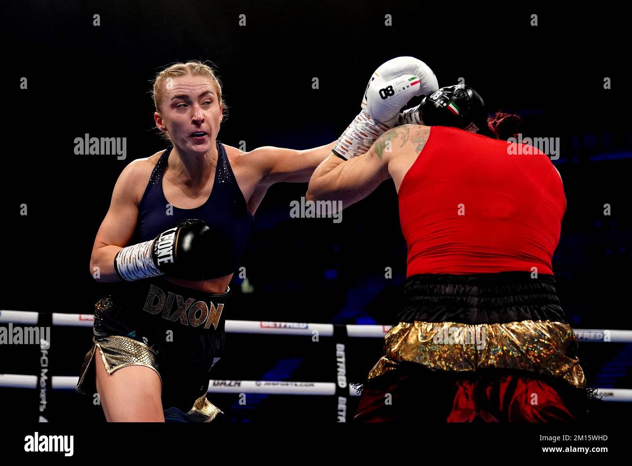 Rhiannon Dixon (right) against Kristine Shergold at the First Direct Arena, Leeds. Picture date: Saturday December 10, 2022. Stock Photo