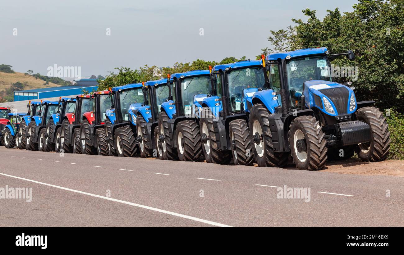 New tractors vehicle machinery for agriculture farming market in