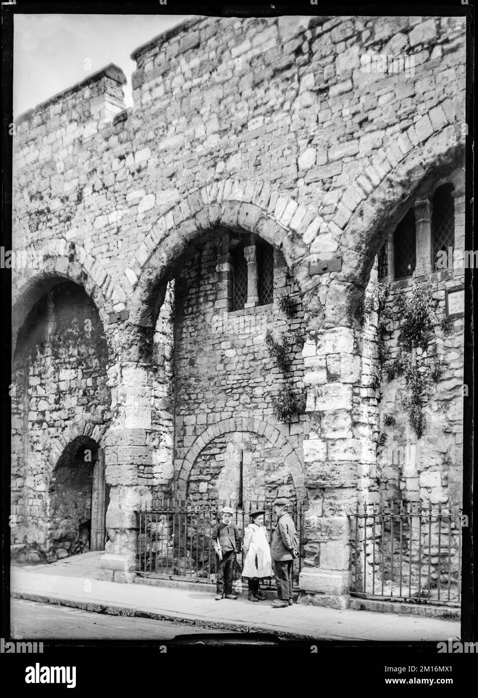 Old photographs of Southampton.  Digitised archive copy of an original half-plate glass negative.  Photographer unknown.  Southampton City Walls.  Believed to be c. 1880. Stock Photo