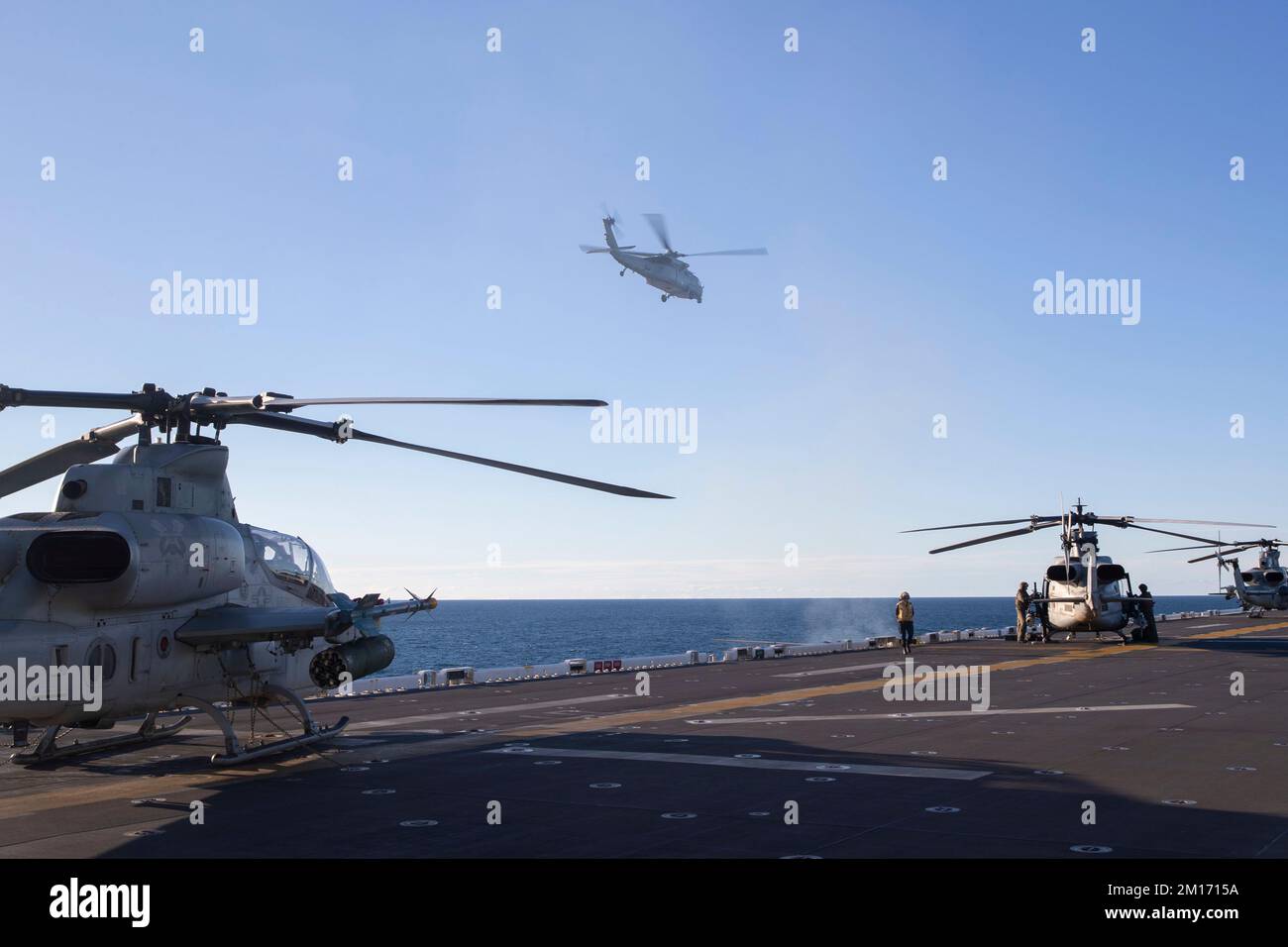 Hsc Ocean 221208-N-VJ326-1050 PACIFIC OCEAN (Dec. 8, 2022) – An MH-60S Sea Hawk ...