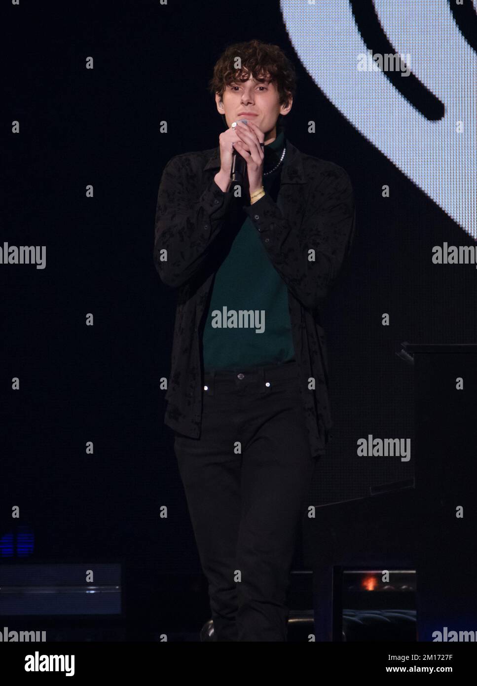 jvke-performs-onstage-at-the-iheartradio-z100-s-jingle-ball-2022
