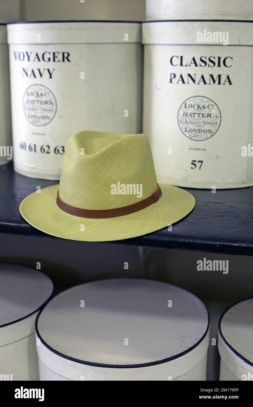 James lock hats hi-res stock photography and images - Alamy