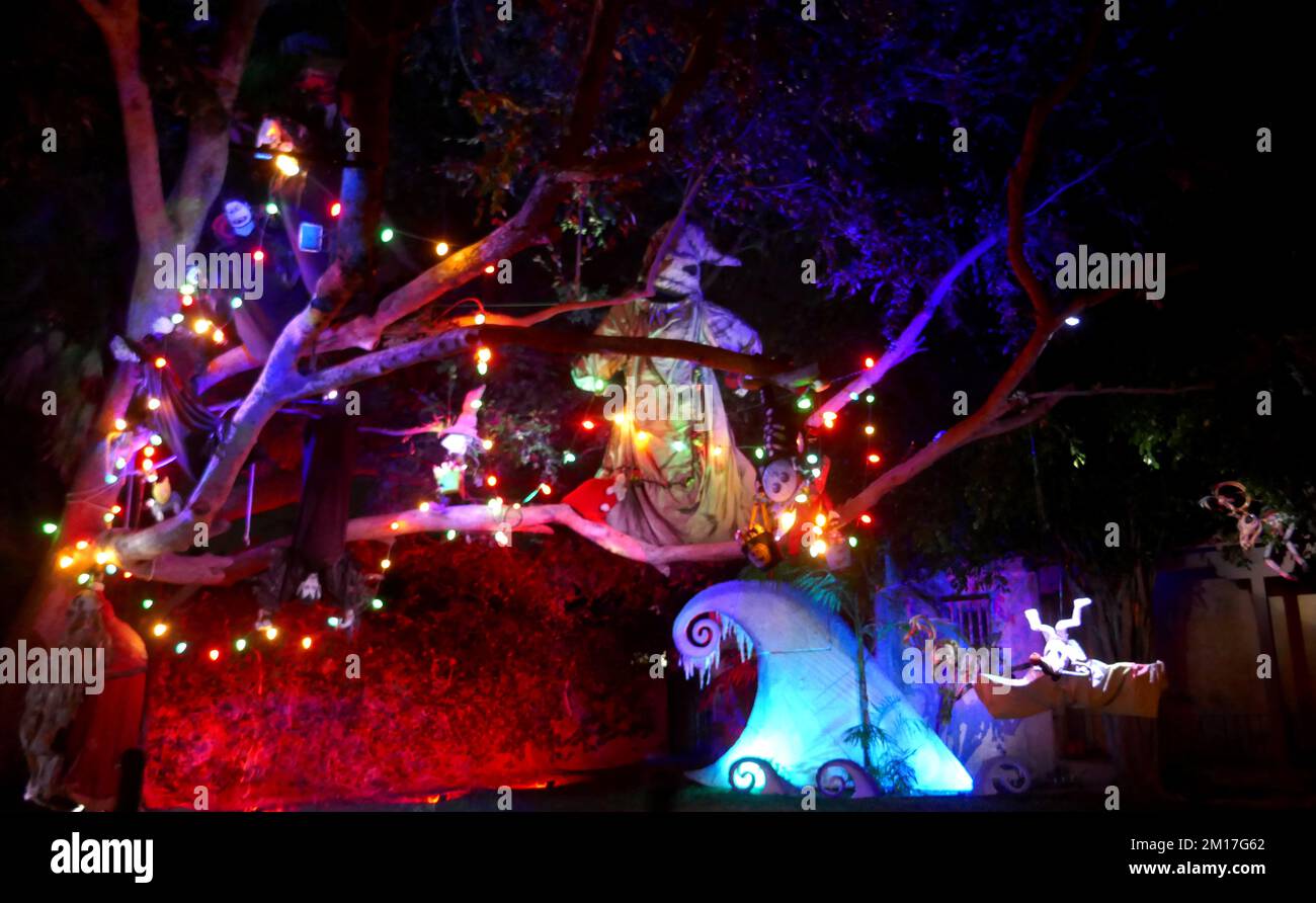 Toluca Lake, California, USA 8th December 2022 Christmas Lights