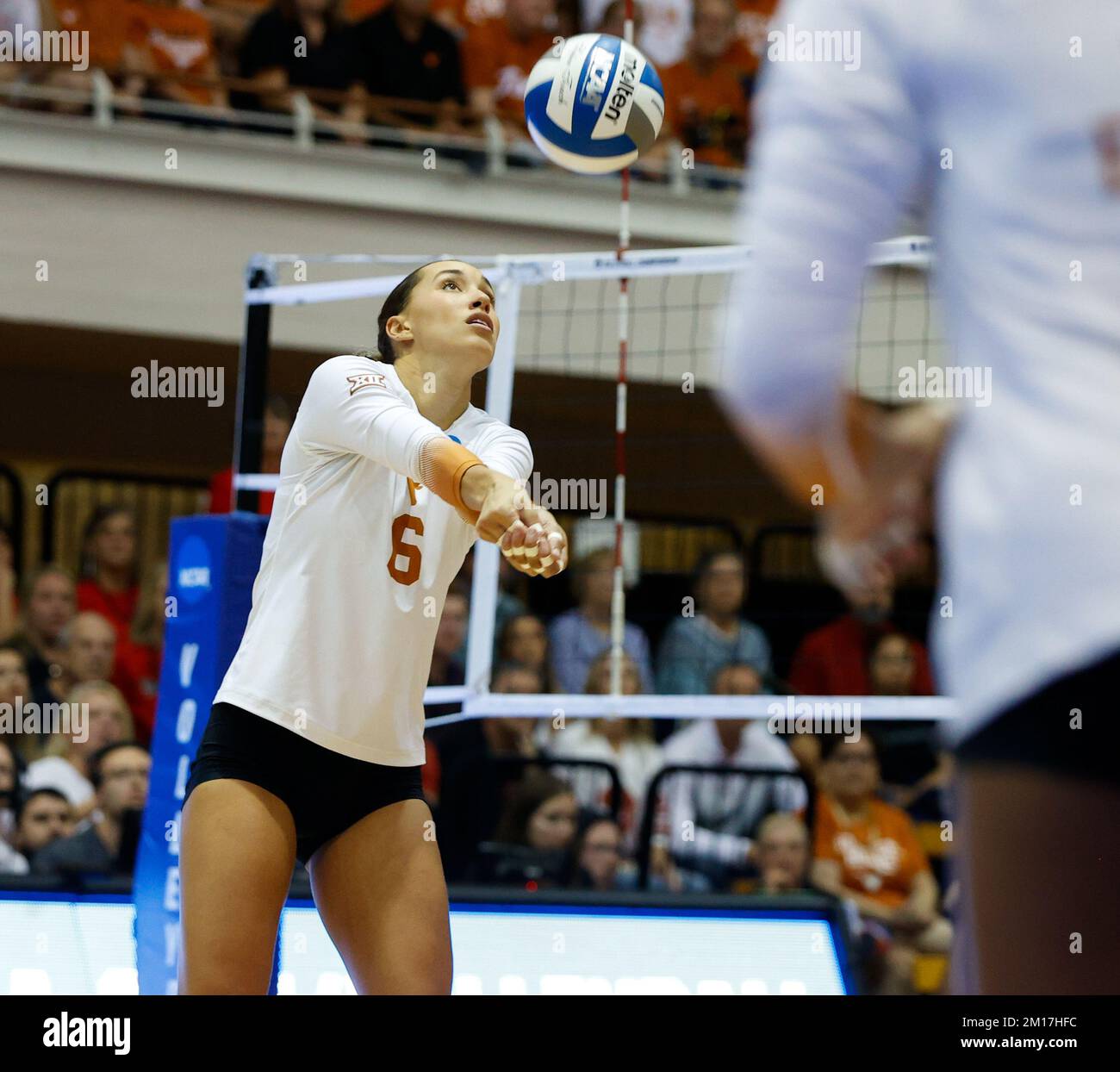 December 10, 2022 Texas outside hitter MADISEN SKINNER (6) digs the ball during the NCAA Womens Volleyball Tournament regional final between Texas and Ohio State on Dec