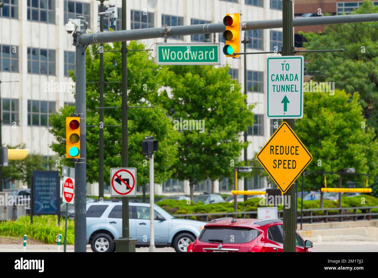 A street view of Woodward Avenue at Jefferson Avenue in Downtown