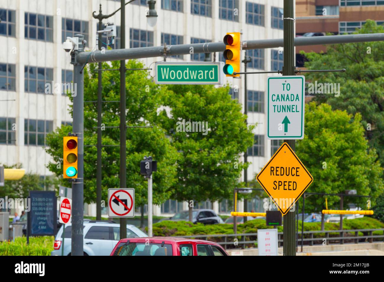 A street view of Woodward Avenue at Jefferson Avenue in Downtown