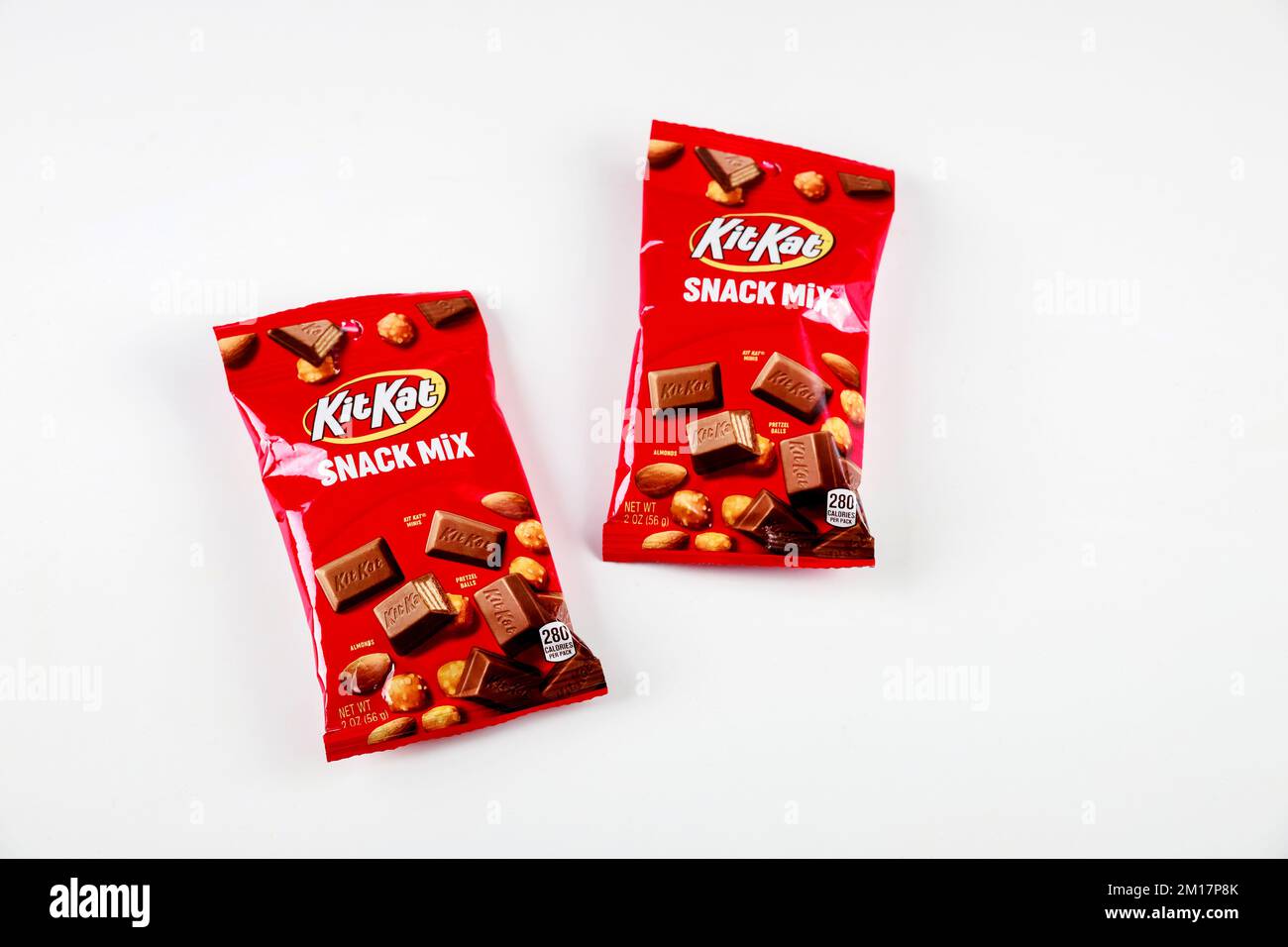 Food Science Japan: Nestle KitKat Big Little Chocolate Balls