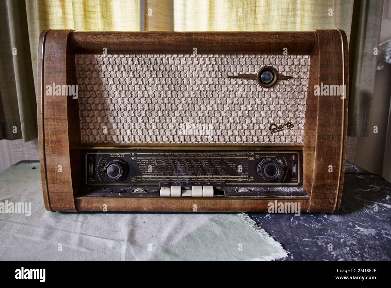 Antique Graetz tube radio Stock Photo Alamy