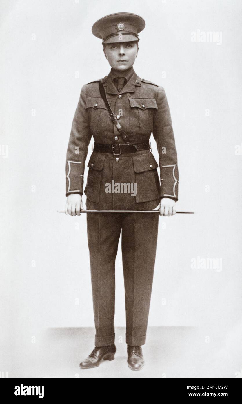 Vesta Tilley (1864-1952), a popular music hall male impersonator, in the uniform of a British army officer during the First World War. She was known as  'England's greatest recruiting sergeant' due to her frequently encouraging men to join up during her act. Stock Photo