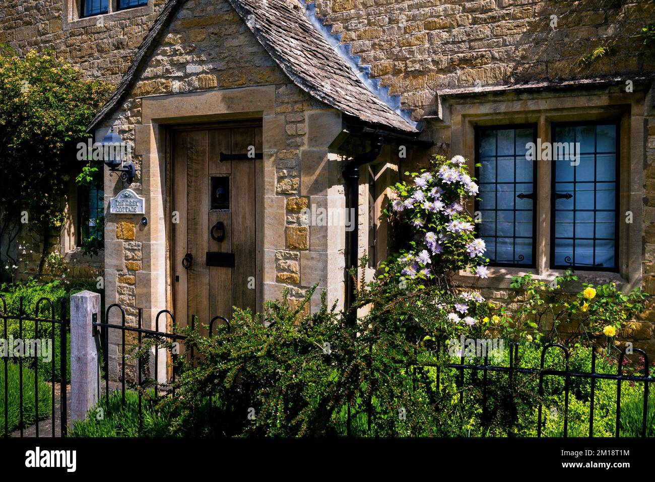 English storybook cottage hires stock photography and images Alamy