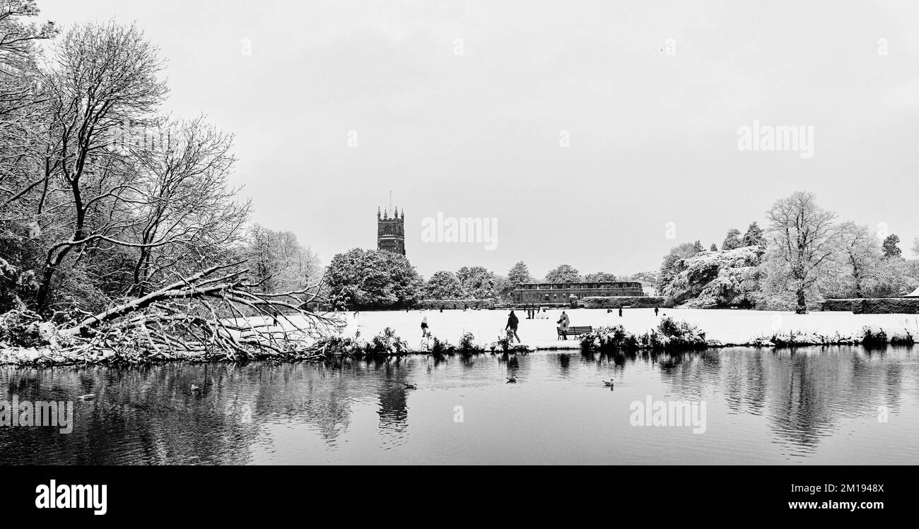Scenes In Cirencester During Recent Snowfall.A Former Roman Town And Historic Wool Trade Town Stock Photo