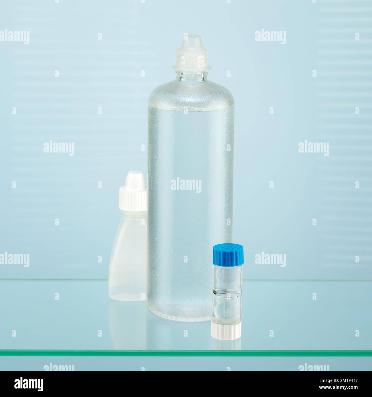 Contact lenses. Oftalmology composition with containers with night