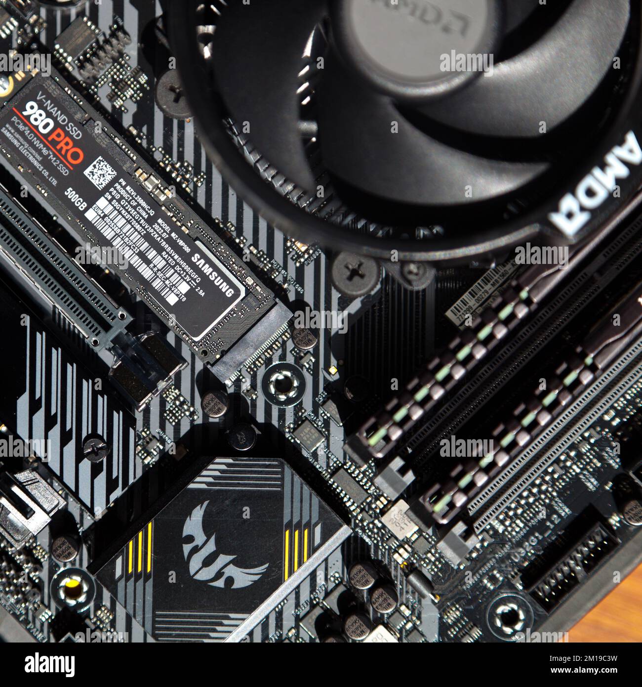 Enjoy exceptional performance with the Asus Tuf Gaming B450M Pro S ...