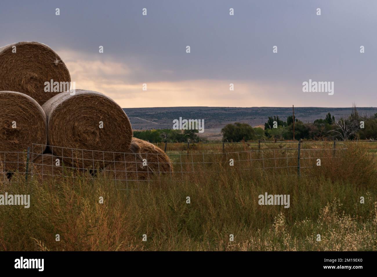 Sunrise and haystack hi-res stock photography and images - Alamy