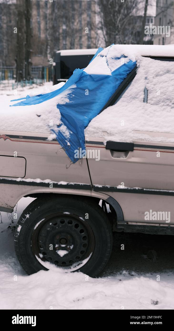 Tarp on sale car for snow