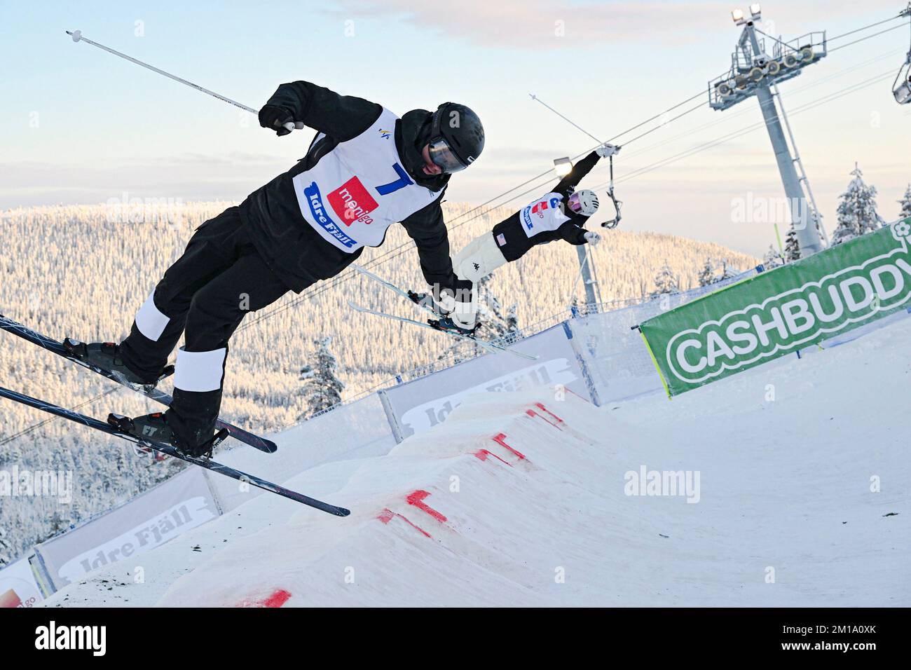 Cole McDonald, USA (right) and Dylan Walczyk, USA, during the dual moguls quarter finals at FIS Freestyle Ski World Cup 2022/23 in Idre fjall, Sweden, Stock Photo