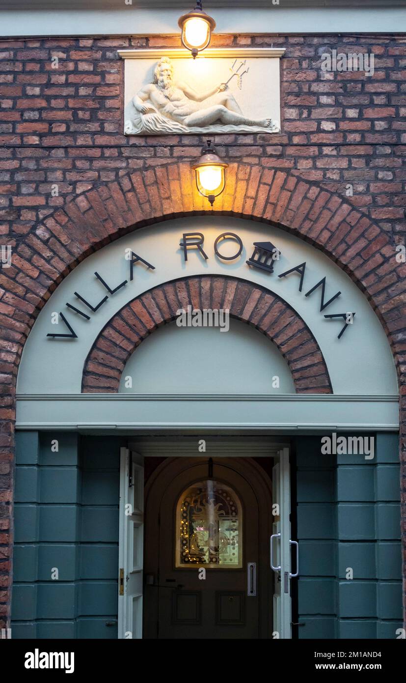Entrance to Villa Romana, an Italian restaurant in Liverpool Stock Photo