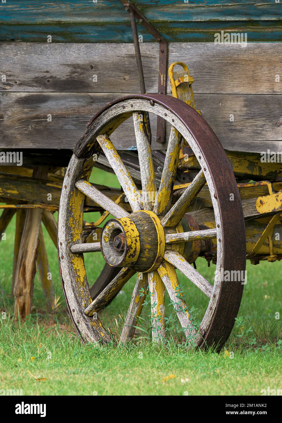 Weathered cart wheel hi-res stock photography and images - Alamy