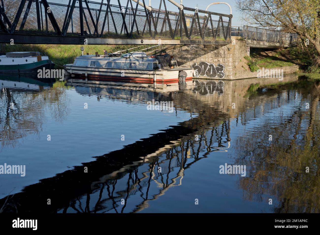 Canal walk and towpath in Waltham Forest,London,England,UK Stock Photo
