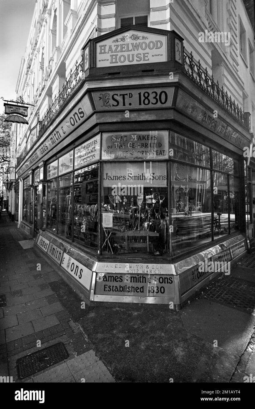 The James Smith & Son umbrella shop on New Oxford Street Stock Photo
