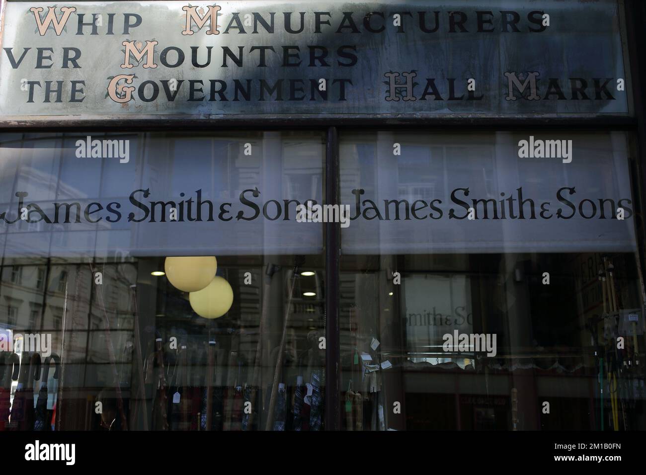 The James Smith & Son umbrella shop on New Oxford Street Stock Photo