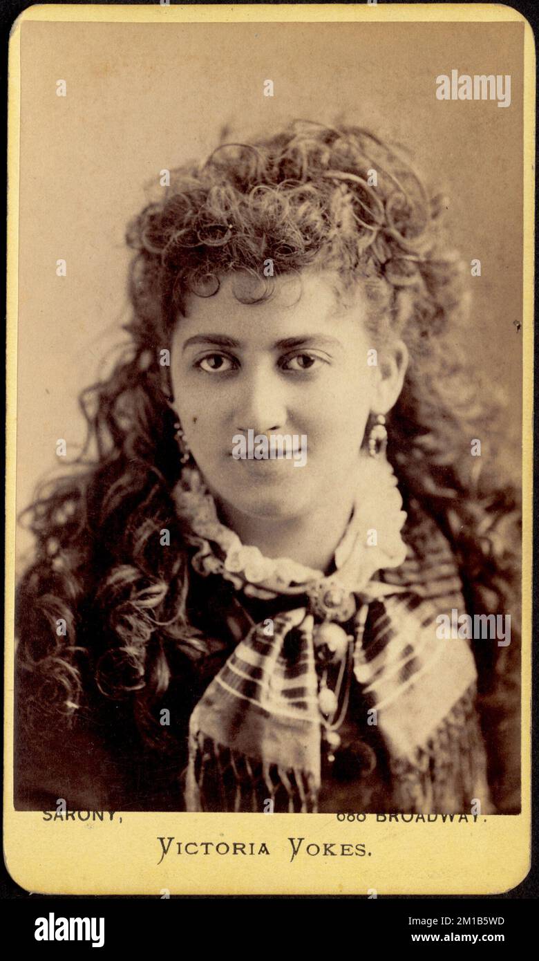 Vokes, Victoria , Actresses, Carte de Visite Collection Stock Photo - Alamy