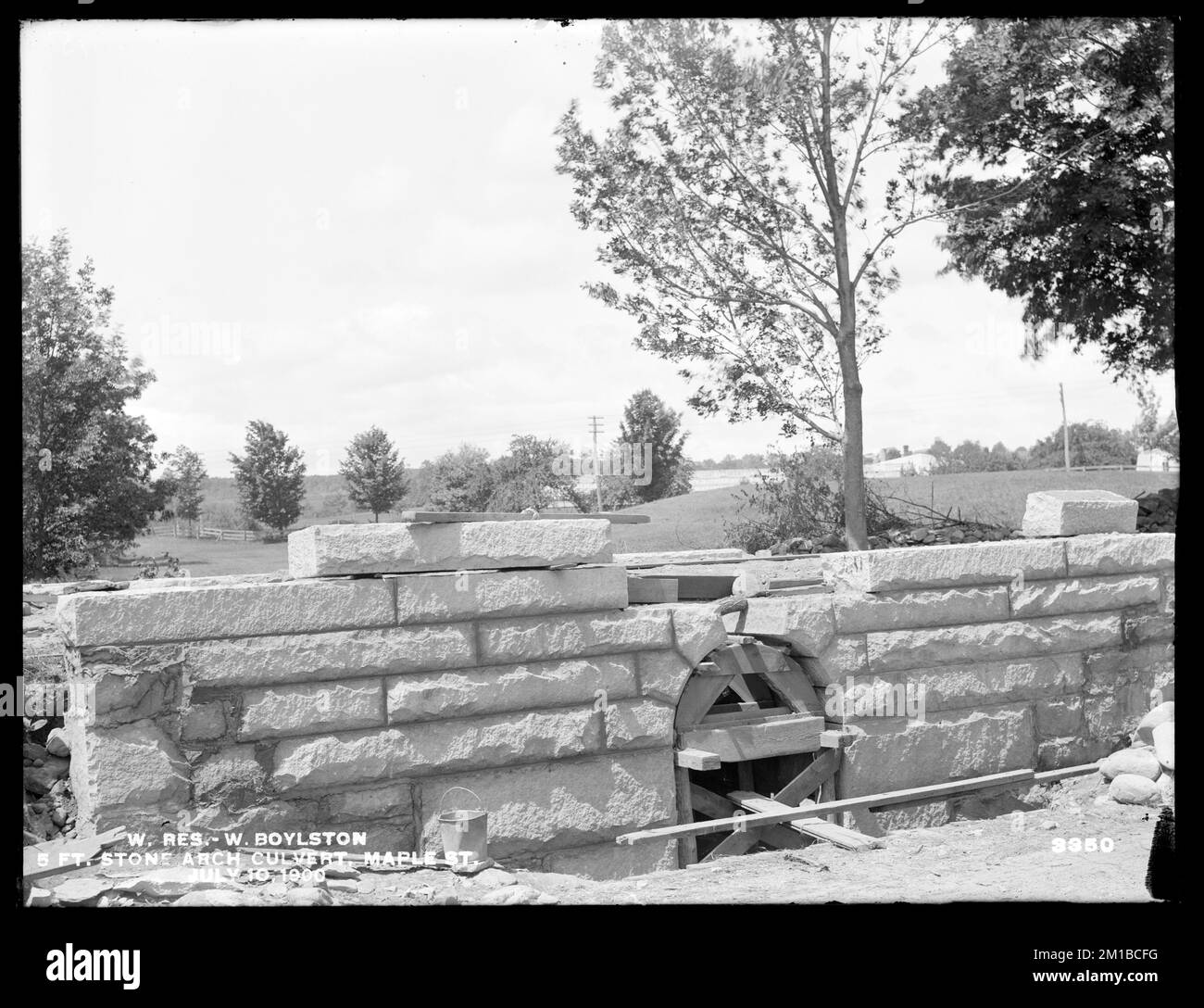 Wachusett Reservoir, 5foot stone arch culvert, Maple Street, West