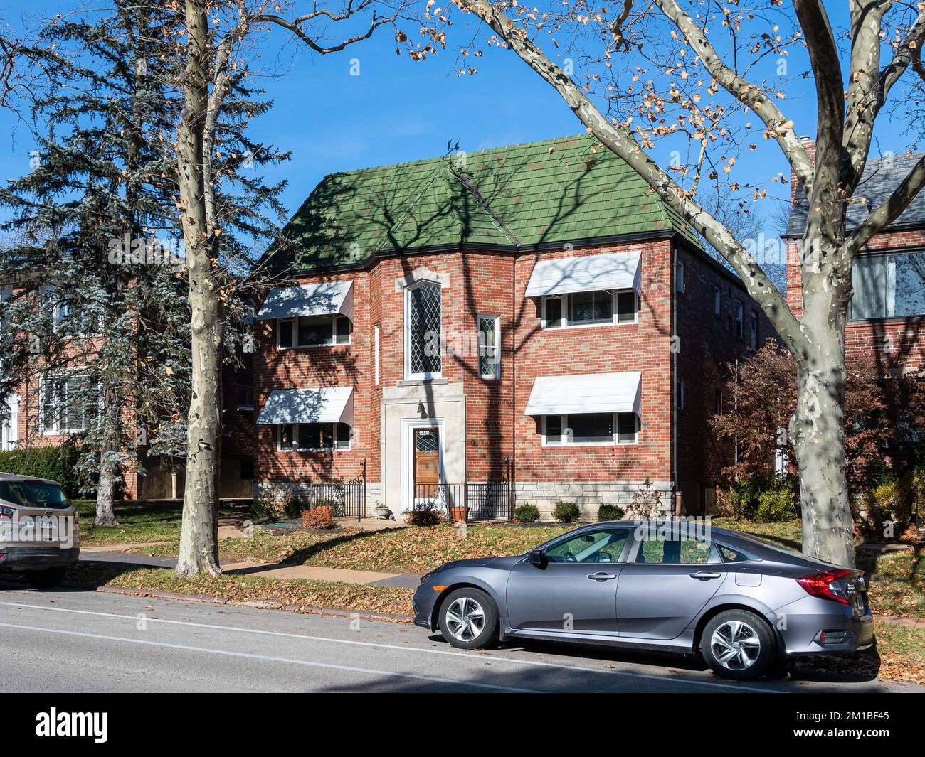 1940s apartment building in the Saint Louis Hills neighborhood Stock