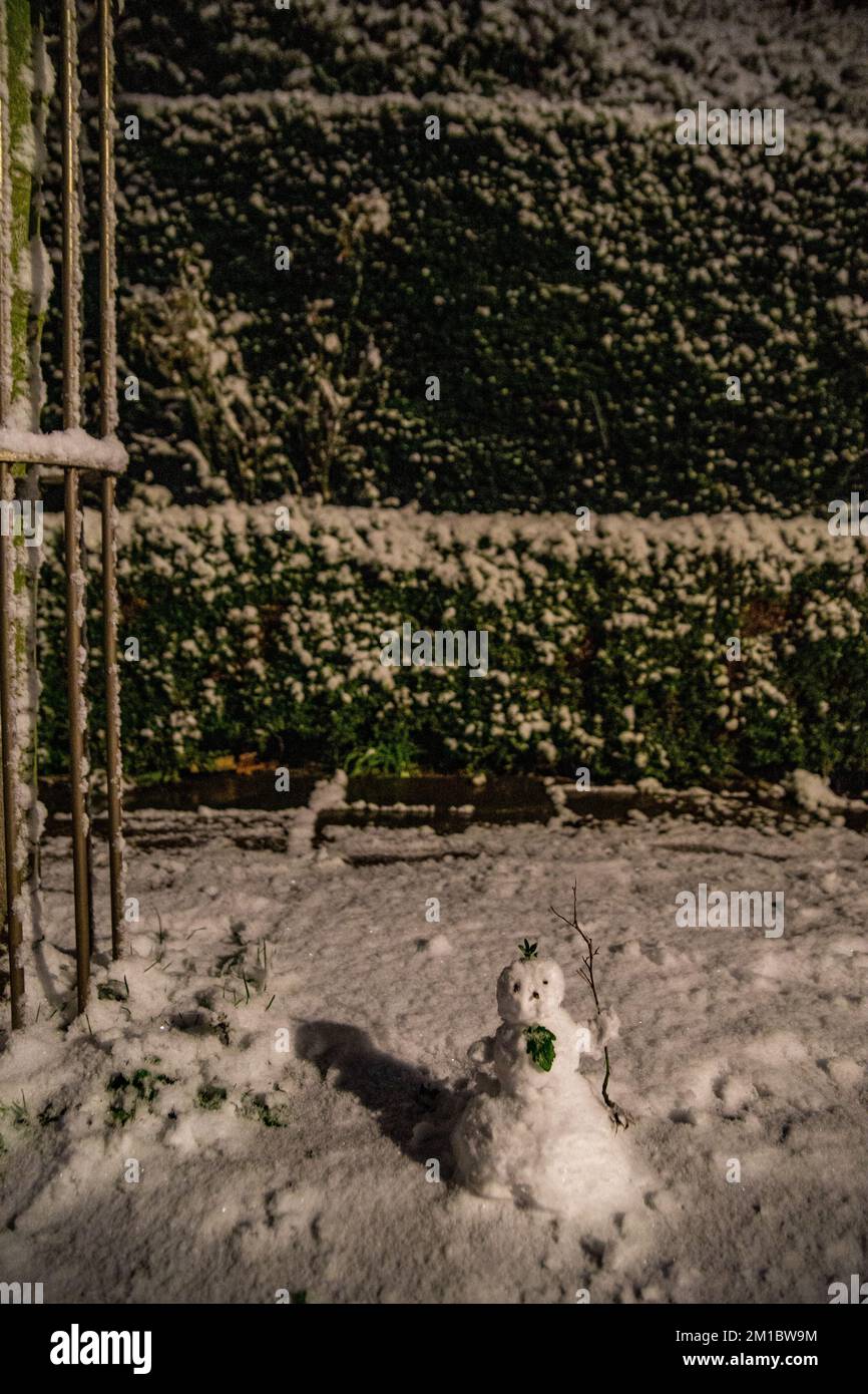 London, UK. 11th Dec, 2022. Snow Envelops Chiswick Mall and the High