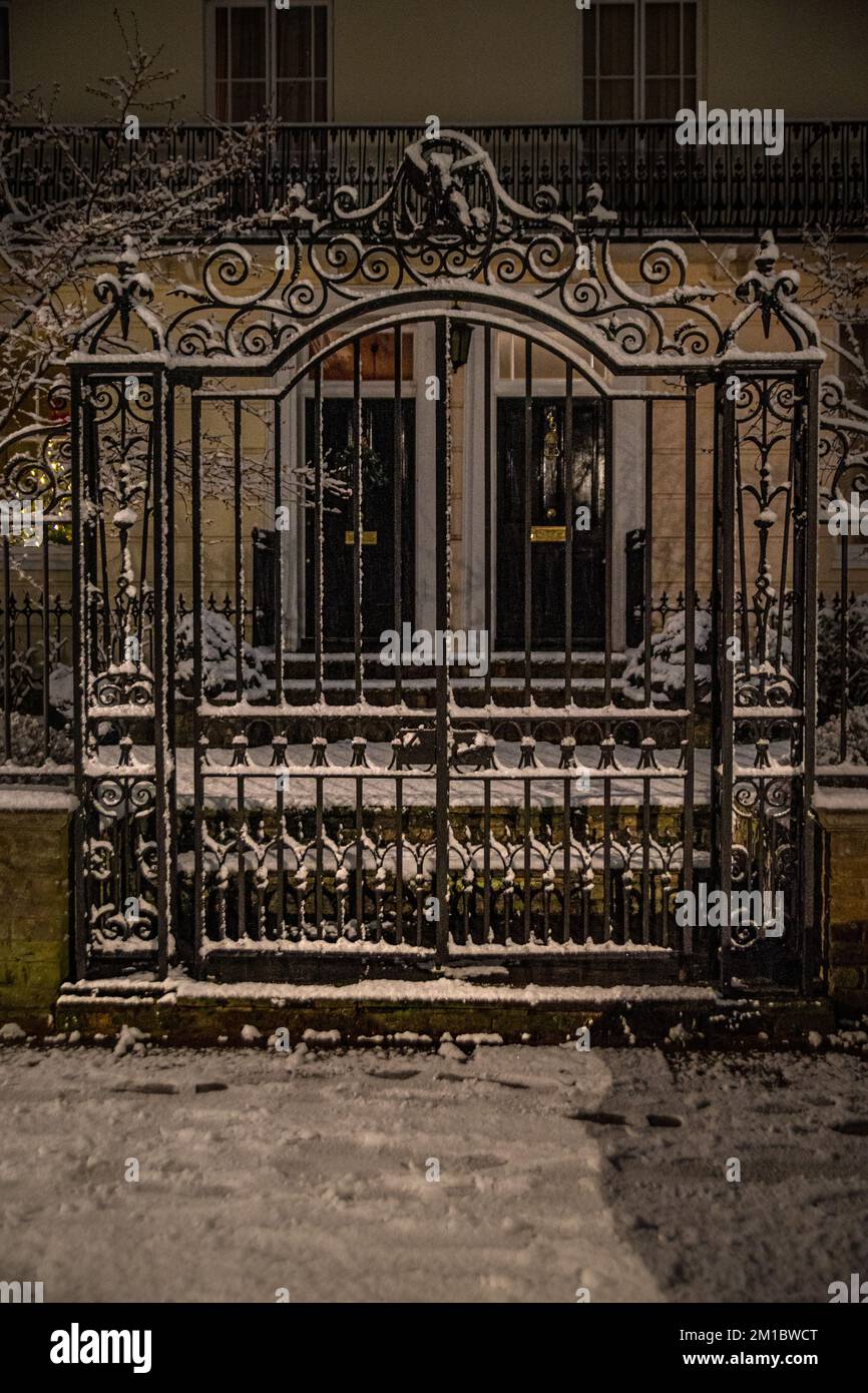 London, UK. 11th Dec, 2022. Snow Envelops Chiswick Mall and the High