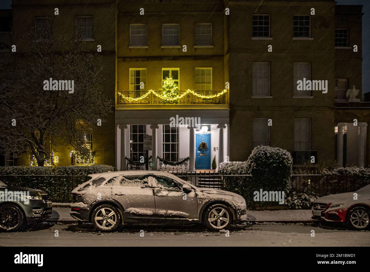London, UK. 11th Dec, 2022. Snow Envelops Chiswick Mall and the High