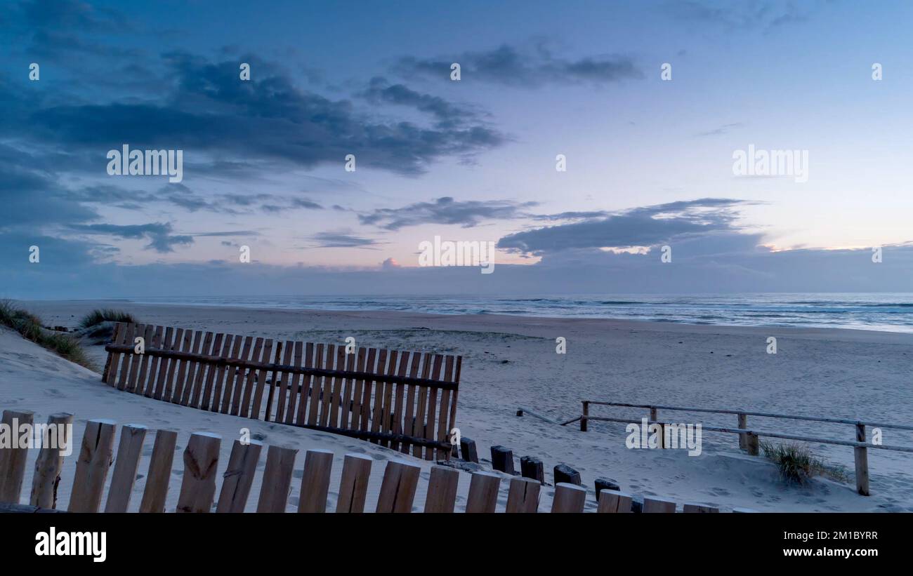 Sky clouds time lapse 4k hi-res stock photography and images - Alamy