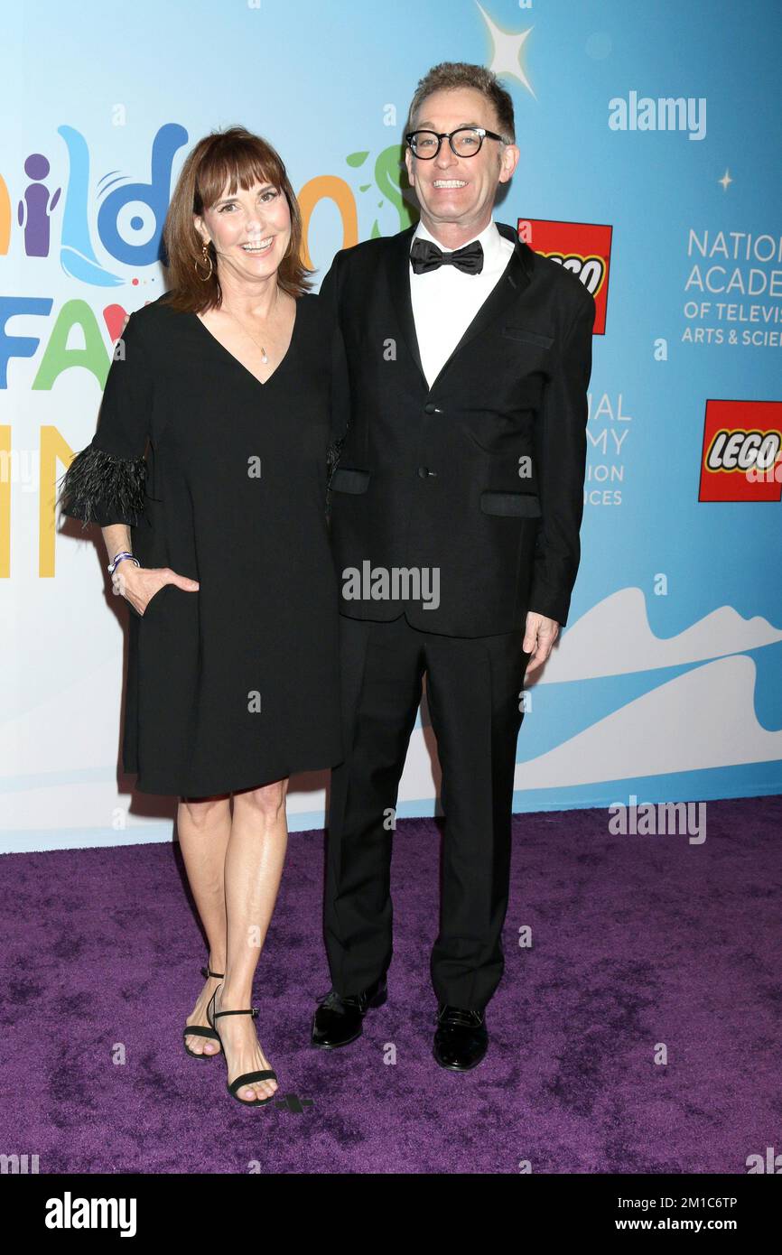 LOS ANGELES - DEC 11: Jill Talley, Tom Kenny at the 2022 Childrens and  Family Emmy Awards - Arrivals at Ebell Theater on December 11, 2022 in Los  Angeles, CA Stock Photo - Alamy
