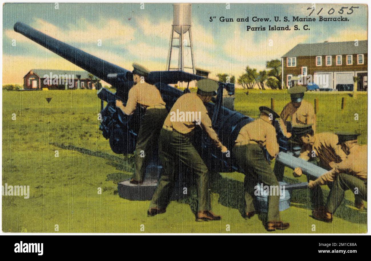5' gun and crew, U.S. Marine Barracks, Parris Island, S. C. , Military
