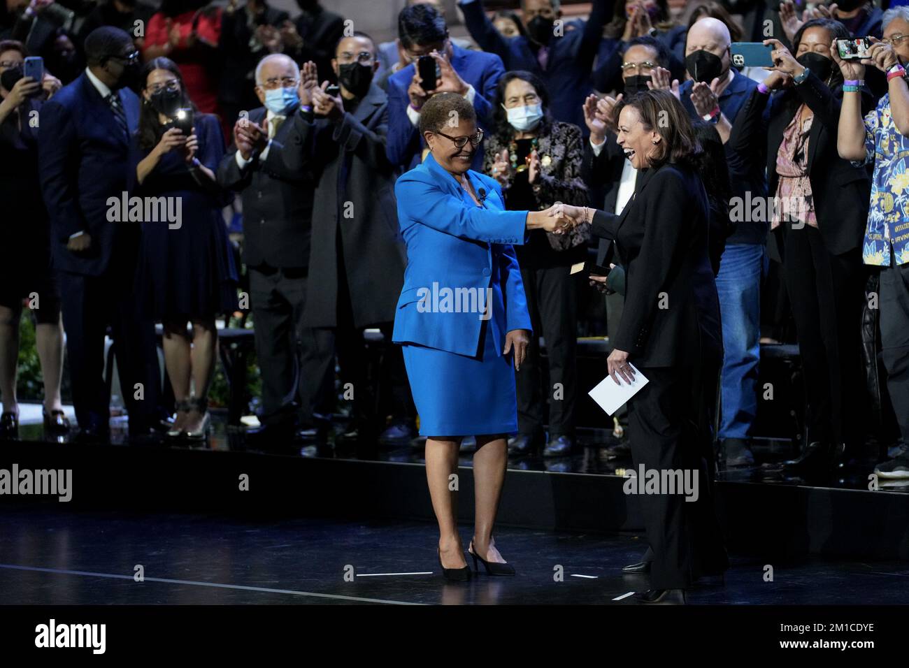 Los Angeles, United States. 11th Dec, 2022. Karen Bass, mayor of Los Angeles, California, shakes hands with Vice President Kamala Harris during an inaugural ceremony in Los Angeles, California on Sunday, December 11, 2022. A six-term congresswomen, Bass last month was elected as the first female and second Black mayor of Los Angeles running on a platform that emphasized her beginnings as a community organizer and experience as a veteran legislator in Sacramento and Washington. Photo by Eric Thayer/UPI Credit: UPI/Alamy Live News Stock Photo