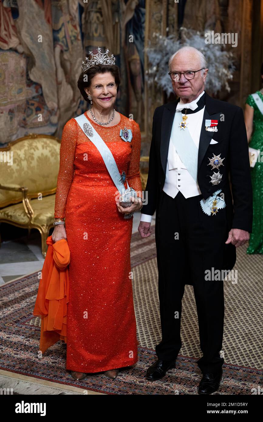 Queen Silvia and King Carl Gustaf attend the King's dinner for the Nobel laureates at the Royal Palace in Stockholm, Sweden, 11 December 2022.  Photo: Pontus Lundahl / TT / 10050 Stock Photo