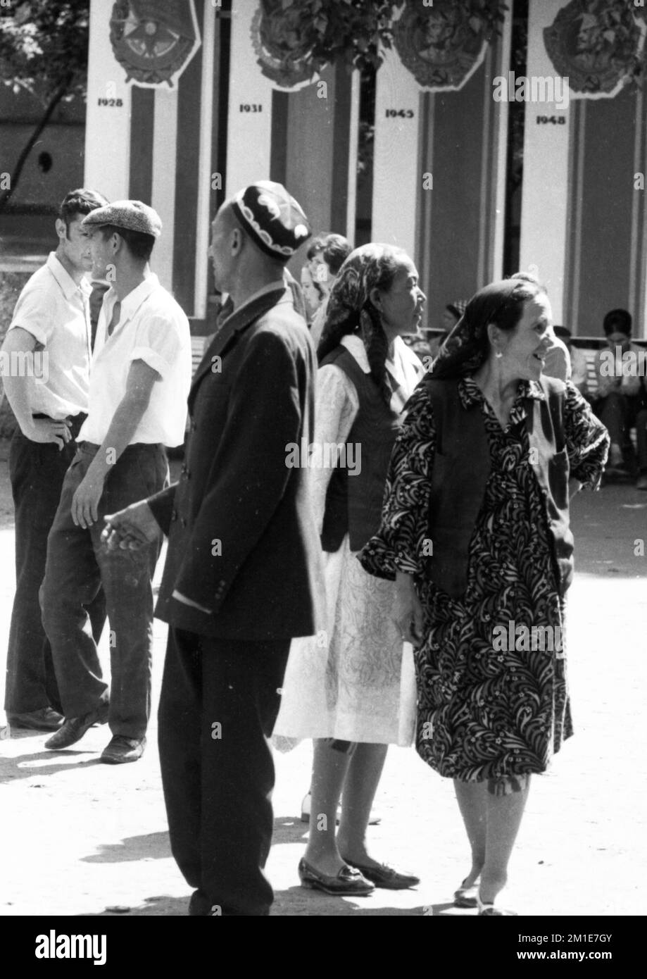 Uzbekistan Black and White Stock Photos & Images - Alamy