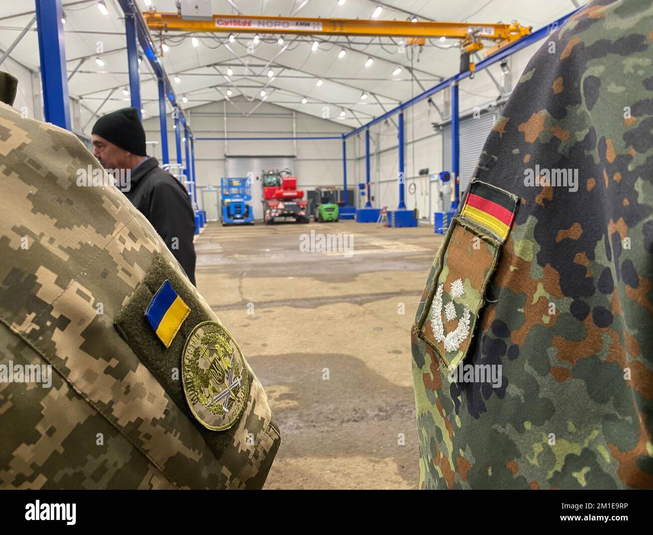 Ukraine tank hi-res stock photography and images - Alamy