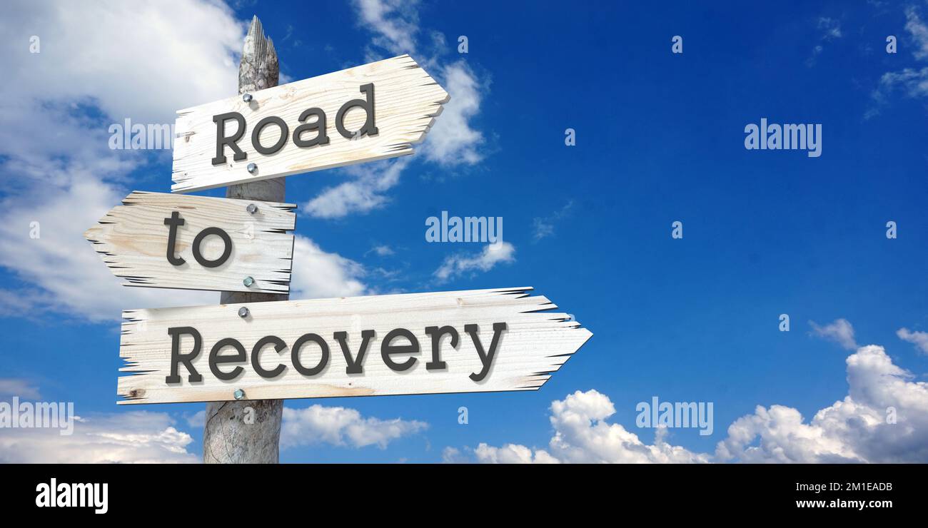 Road recovery wooden sign hi-res stock photography and images - Alamy