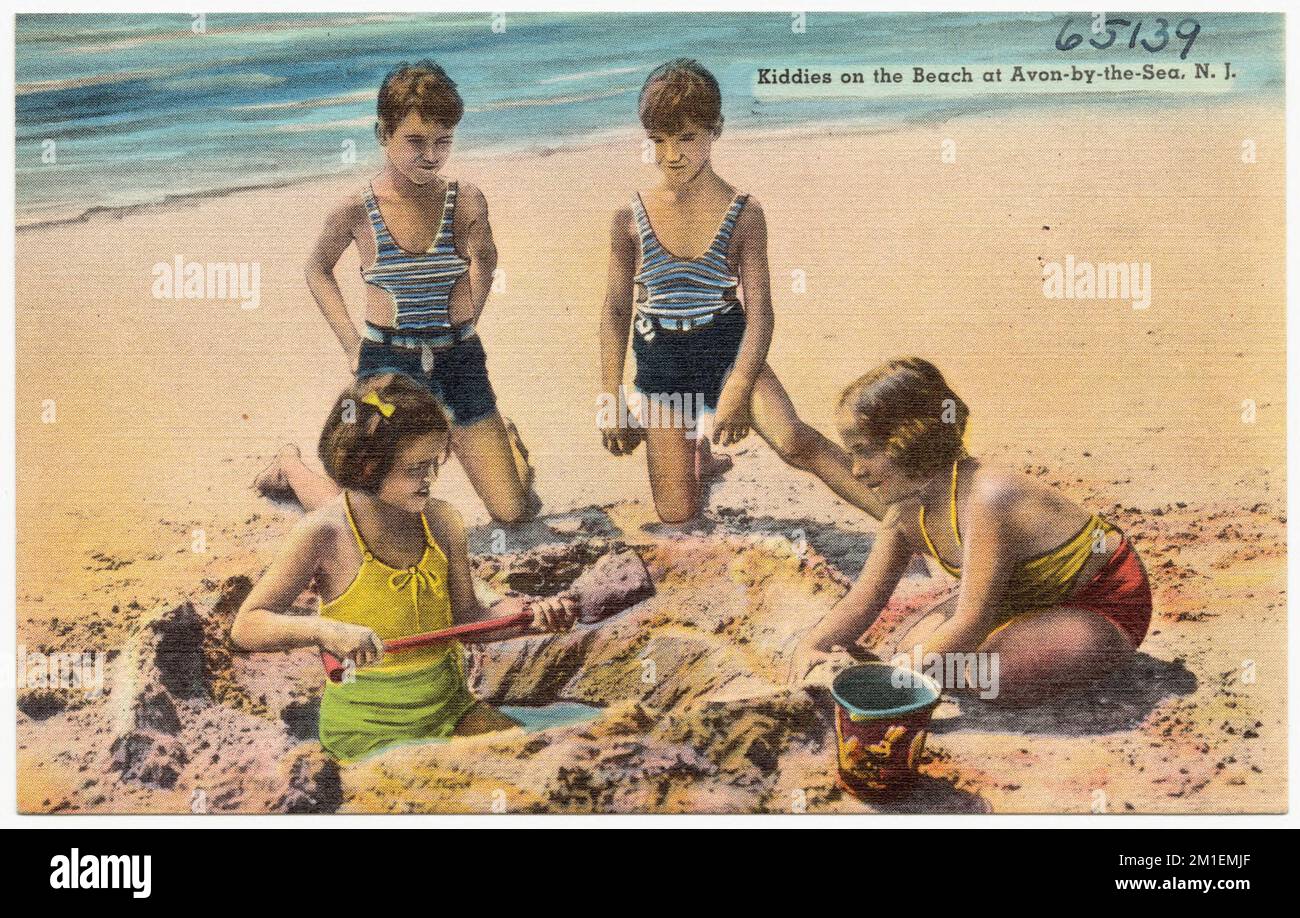 Kiddies on the beach at Avon-by-the-Sea, N. J. , Beaches, Tichnor Brothers Collection, postcards of the United States Stock Photo