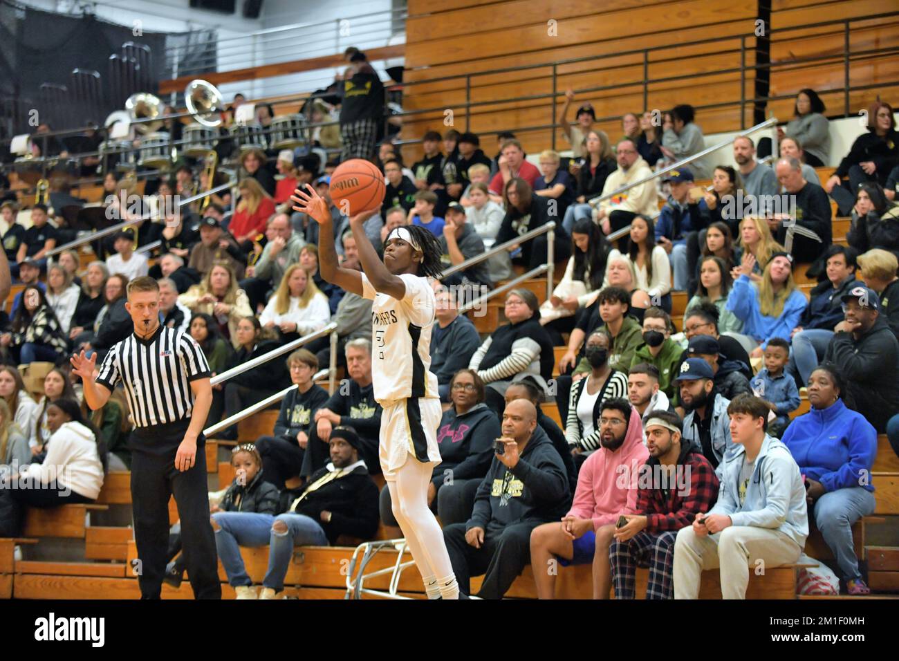 Basketball shot arc hires stock photography and images Alamy
