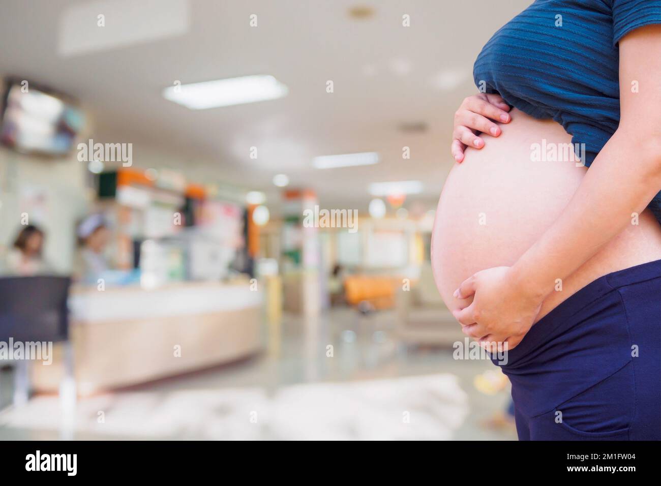 Pregnant woman clinic waiting room hi-res stock photography and images ...
