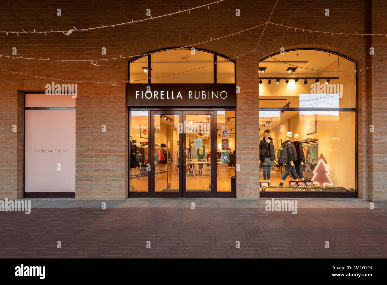 Fiorella rubino hi-res stock photography and images - Alamy