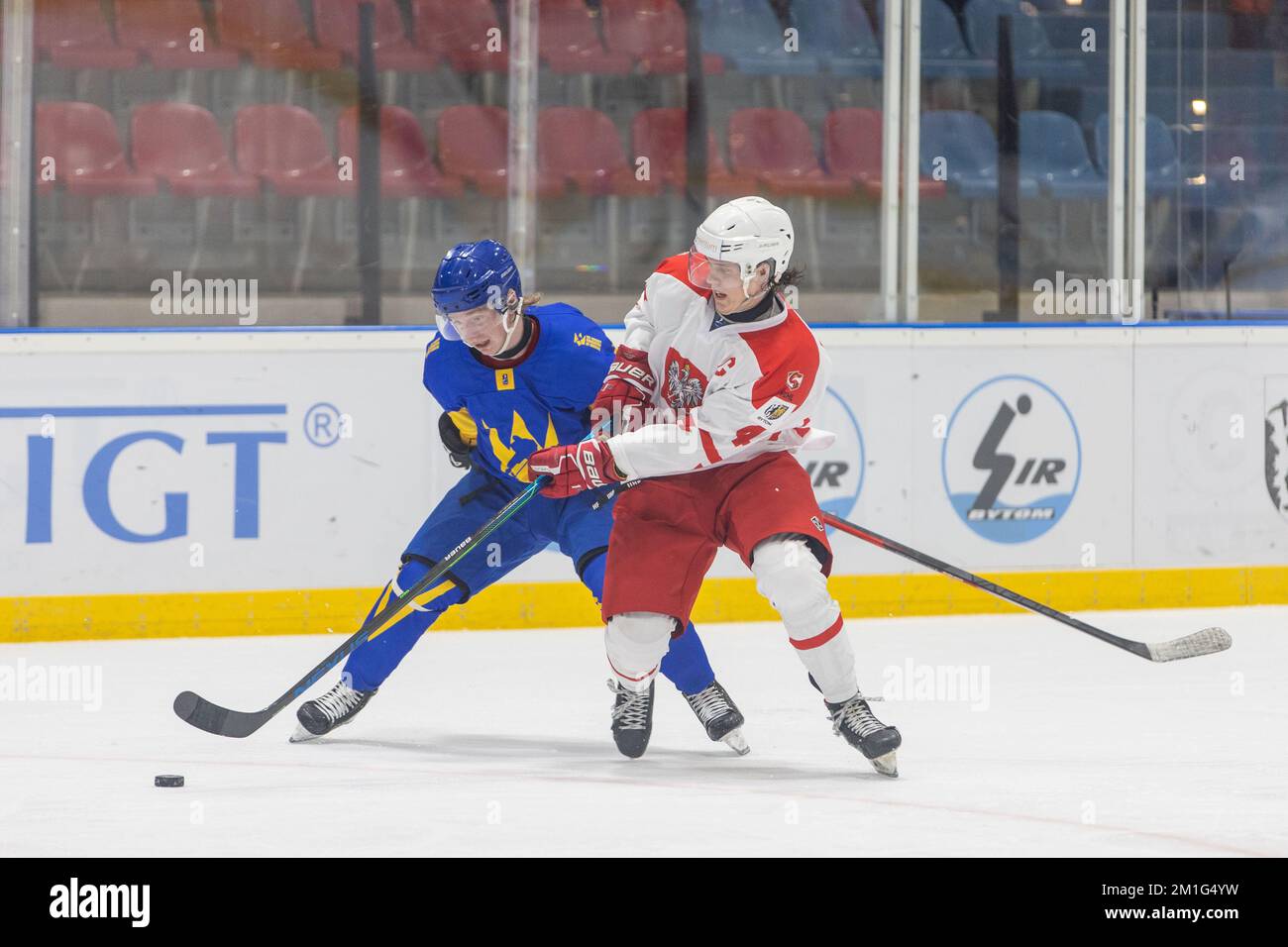 BYTOM 12.12.2022.HOKEJ NA LODZIE ICE HOCKEY.MISTRZOSTWA SWIADA DO LAT